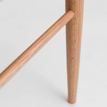 画像をギャラリービューアに読み込む, アウトライン チェア(ナチュラル)